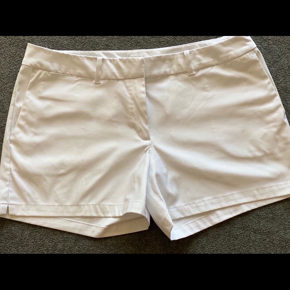 Women’s size 14 Nike golf shorts.